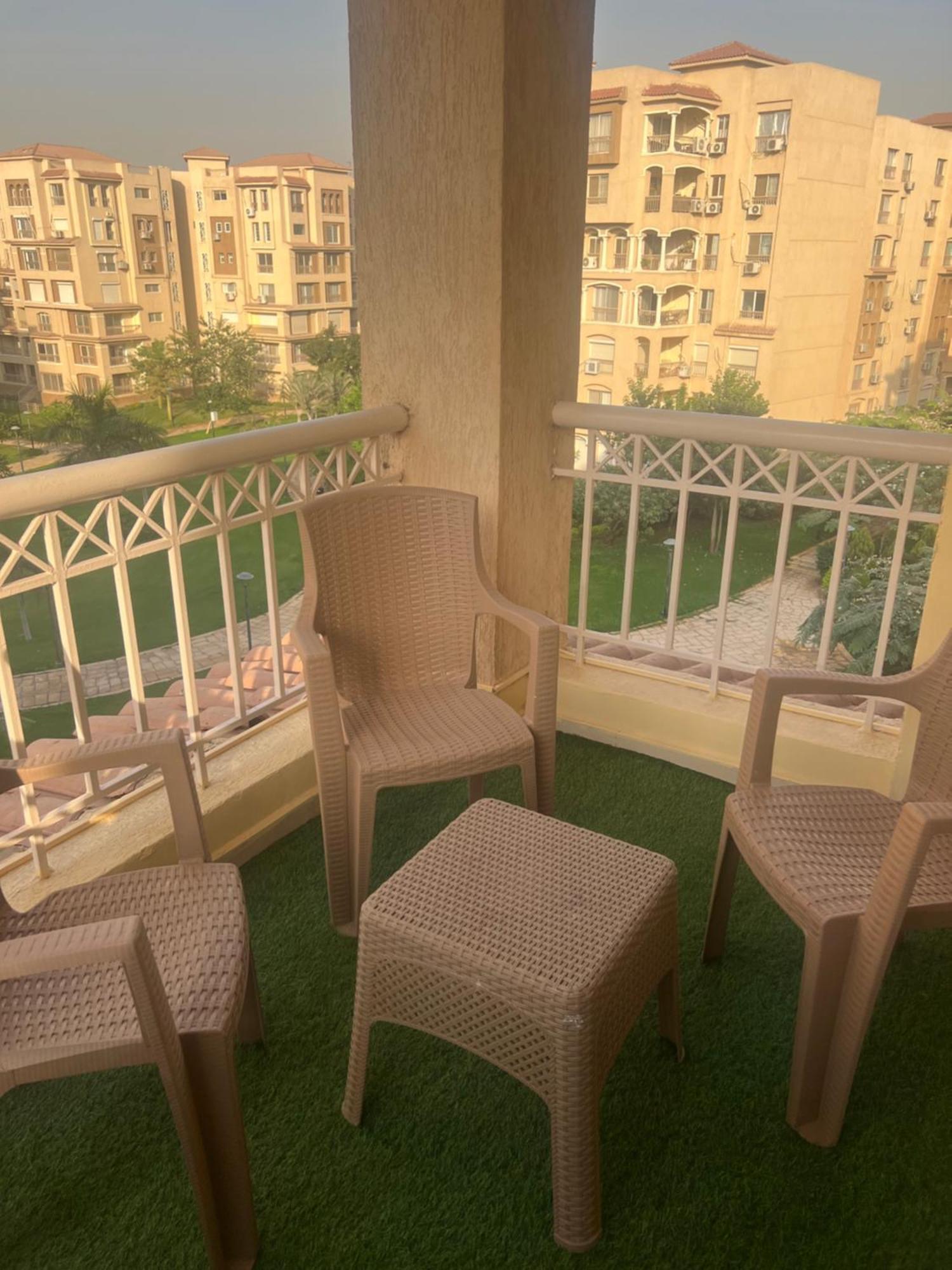 Luxurious Vip Apartment In Madinaty Furnished With High End Hotel Furniture Exterior photo