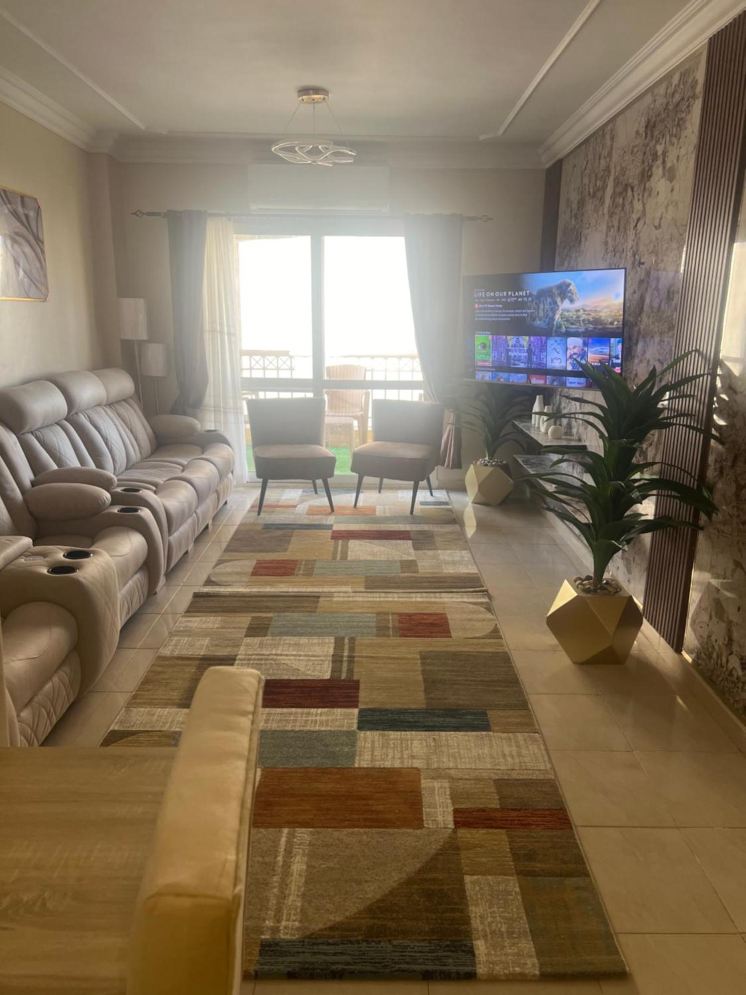 Luxurious Vip Apartment In Madinaty Furnished With High End Hotel Furniture Exterior photo